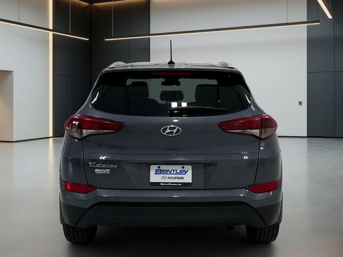 Used 2016 Hyundai Tucson SE w/ Option Group 02 FWD image 5