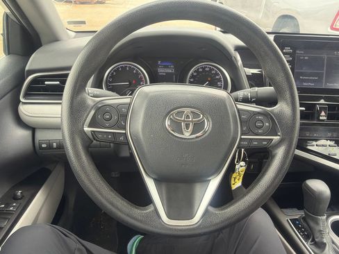 Used 2024 Toyota Camry LE FWD image 10