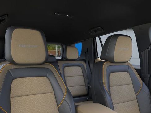 New 2026 Chevrolet Equinox ACTIV w/ LPO, Floor Liner Package AWD/4WD image 24