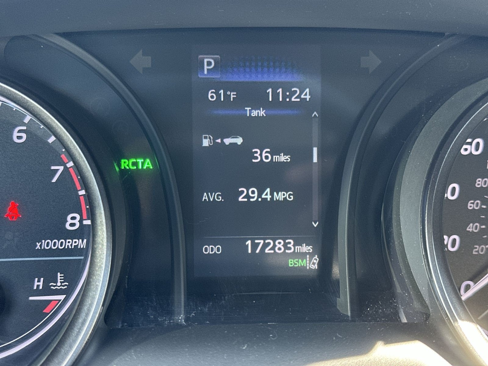 Used 2024 Toyota Camry SE w/ Cold Weather Package FWD image 18