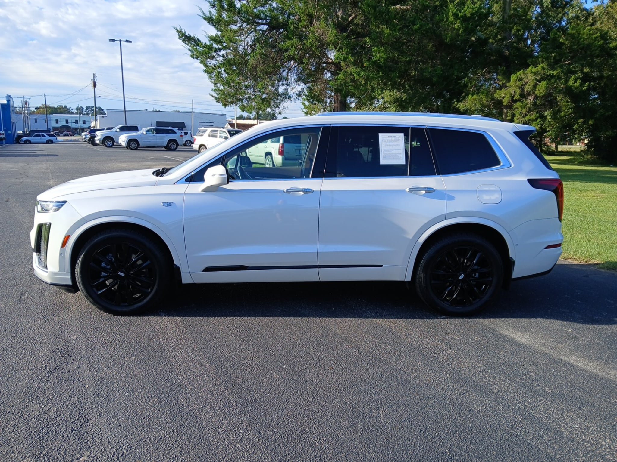 Used 2022 Cadillac XT6 Premium Luxury w/ Platinum Package AWD/4WD image 44