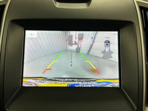 Used 2020 Ford Edge SEL w/ Convenience Package AWD/4WD image 8