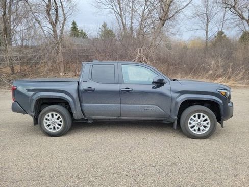 Used 2024 Toyota Tacoma SR5 image 10