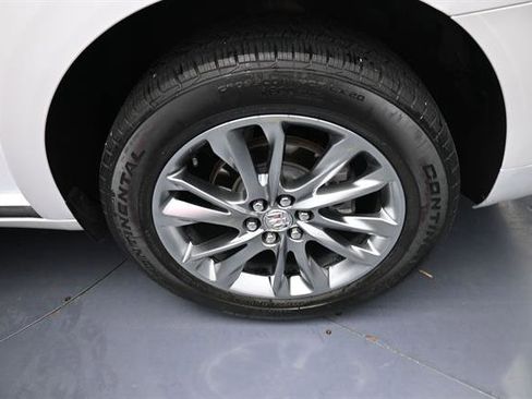 Used 2024 Buick Enclave Avenir w/ Avenir Technology Package AWD/4WD image 30