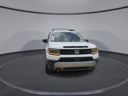 Used 2026 Honda Passport TrailSport Elite image 3