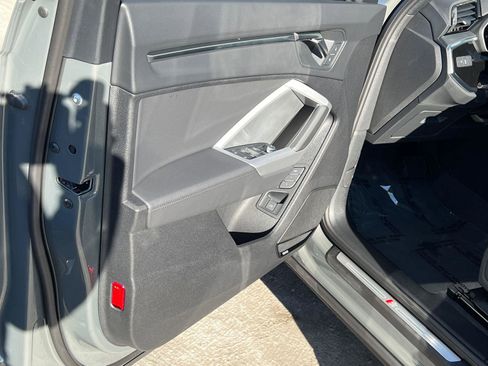 New 2025 Audi Q3 2.0T Premium image 10
