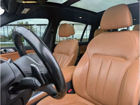 Used 2022 BMW X7 xDrive40i w/ Premium Enhanced Package image 15