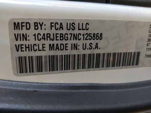Used 2022 Jeep Grand Cherokee Limited RWD image 33
