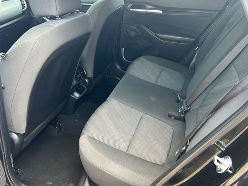 Used 2024 Kia Seltos LX AWD/4WD image 19