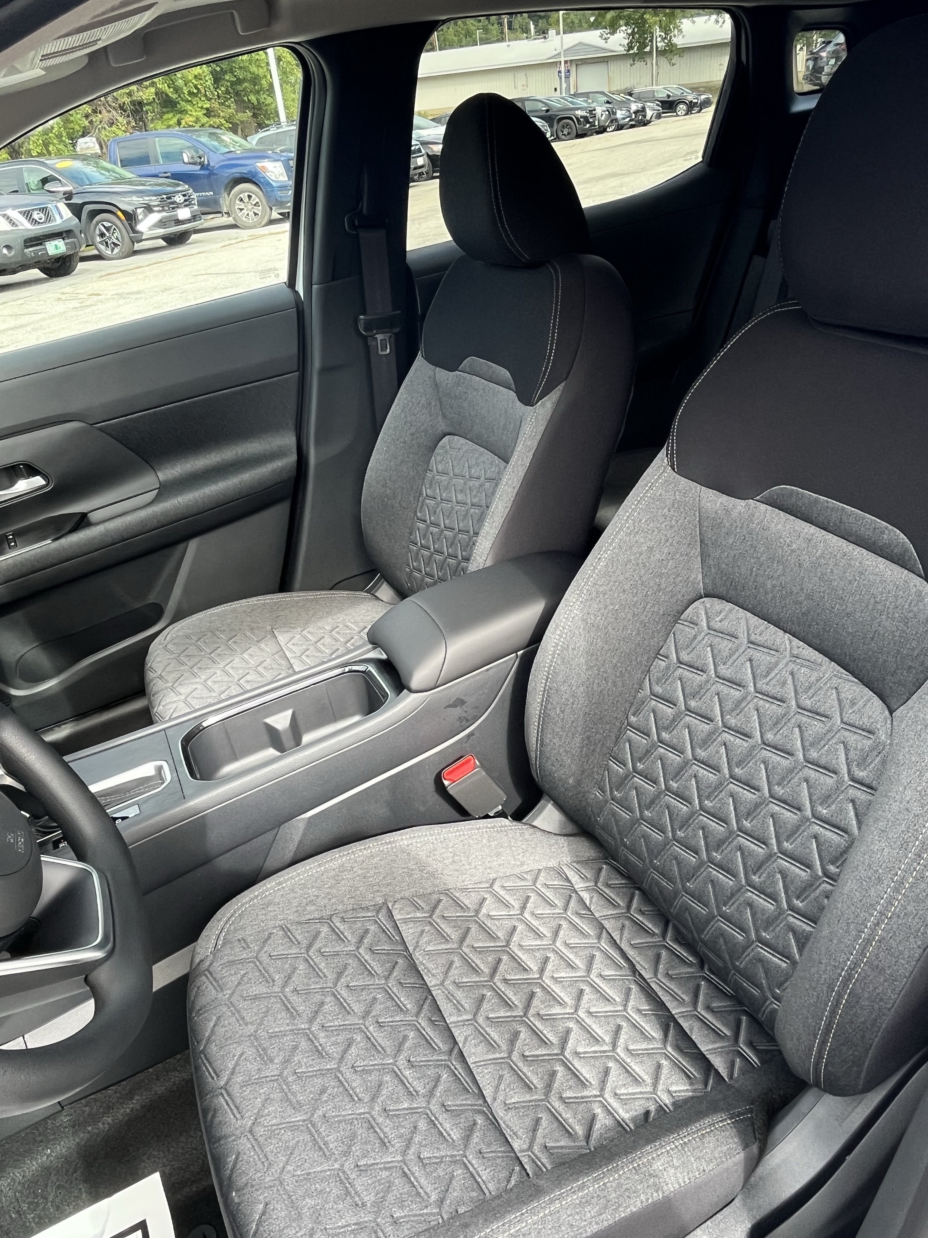 New 2026 Nissan Kicks SV w/ SV Premium Package AWD/4WD image 14