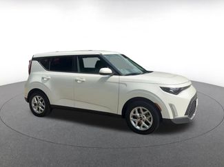 Used 2025 Kia Soul LX w/ LX Technology Package FWD video 2