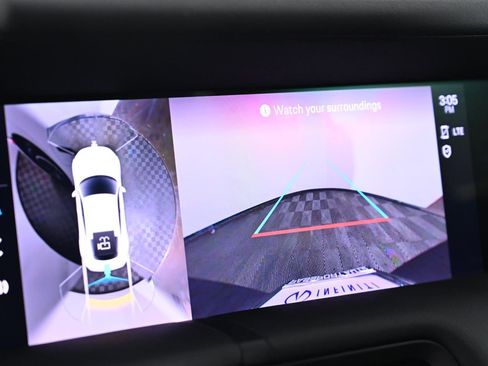Used 2021 Porsche Taycan RWD image 18