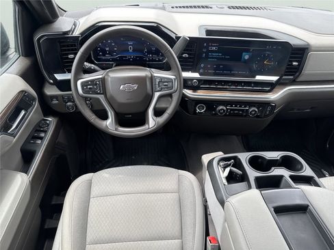 Used 2023 Chevrolet Silverado 1500 RST w/ Z71 Off-Road Package AWD/4WD image 10