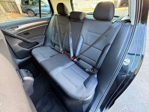 Used 2019 Volkswagen e-Golf SE w/ Driver Assistance Package FWD image 13