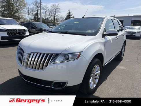Used 2013 Lincoln MKX AWD image 1