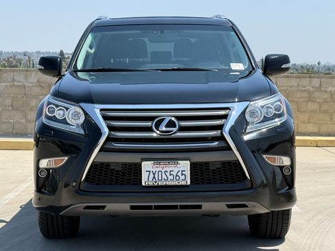 Used 2017 Lexus GX 460 Premium w/ Premium Package AWD/4WD image 6