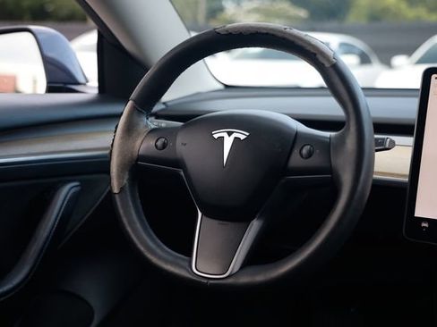 Used 2023 Tesla Model 3 Standard Range RWD image 28