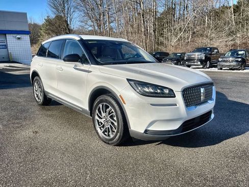 Used 2022 Lincoln Corsair AWD w/ Equipment Group 101A image 11