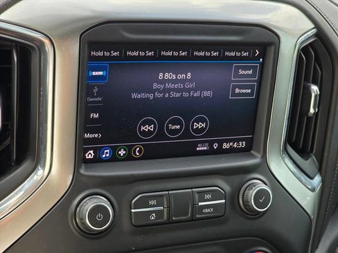 Used 2021 Chevrolet Silverado 1500 RST RWD image 4