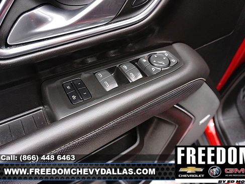 Used 2022 GMC Yukon XL SLT w/ SLT Premium Package RWD image 38
