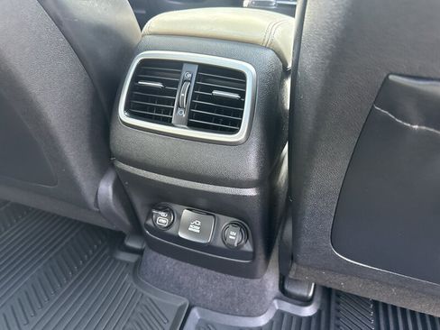Used 2016 Kia Sorento SX AWD/4WD image 29