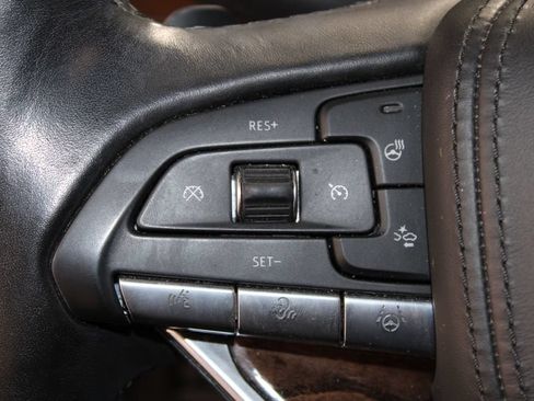 Used 2021 Cadillac Escalade ESV Sport Platinum AWD/4WD image 39
