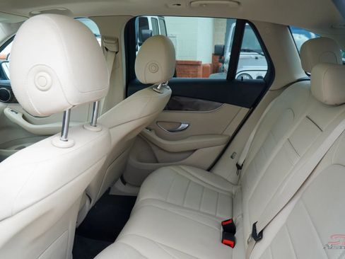 Used 2017 Mercedes-Benz GLC 300 image 21