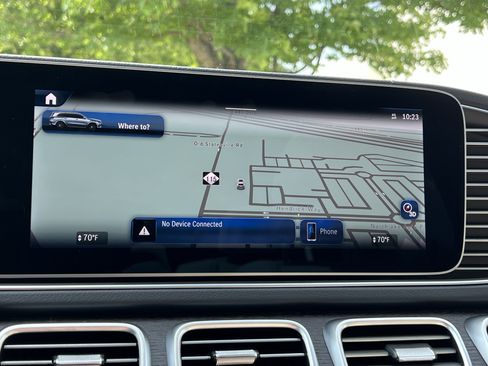 New 2026 Mercedes-Benz GLS 580 4MATIC image 27