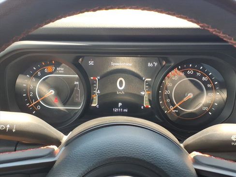 Used 2024 Jeep Wrangler Unlimited Rubicon AWD/4WD image 13