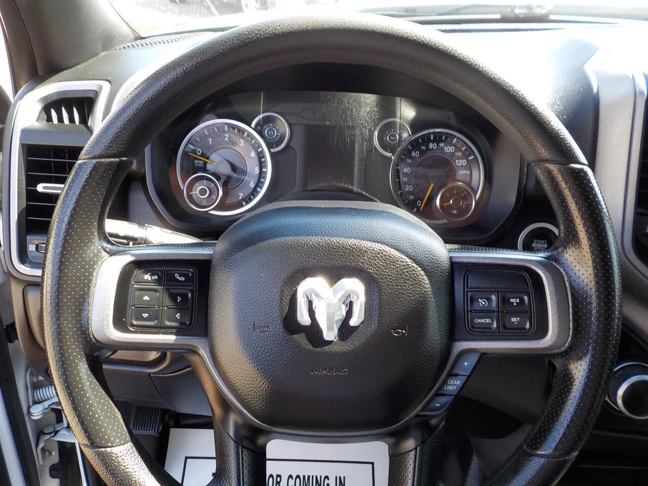 Used 2021 RAM 2500 Tradesman w/ Chrome Appearance Group AWD/4WD image 17