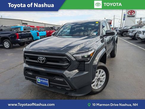 Used 2024 Toyota Tacoma SR5 image 1