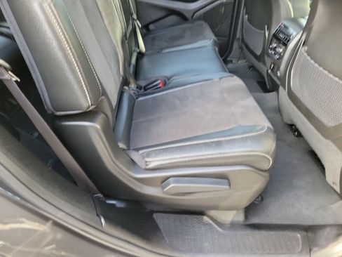 Used 2024 Jeep Grand Cherokee L Laredo AWD/4WD image 23