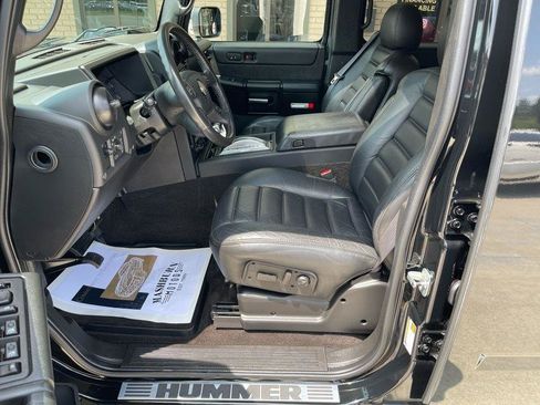 Used 2005 HUMMER H2 w/ Preferred Equipment Group AWD/4WD image 28