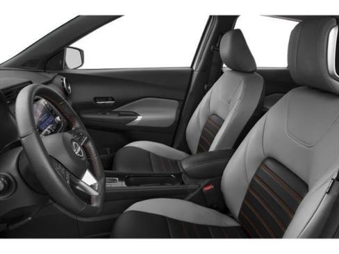 Used 2024 Nissan Kicks SR FWD image 9