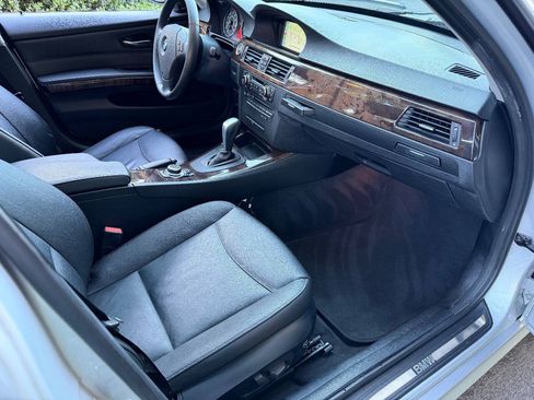 Used 2011 BMW 328i Sedan RWD image 24