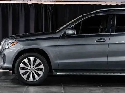 Used 2018 Mercedes-Benz GLS 450 4MATIC w/ Premium Package image 17
