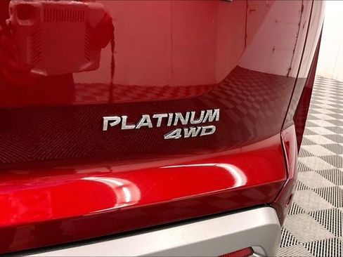 Used 2023 Nissan Pathfinder Platinum AWD/4WD image 9
