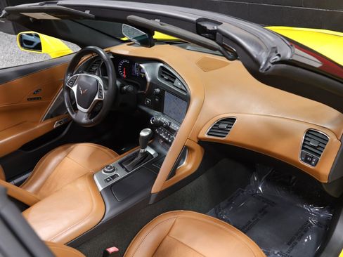 Used 2014 Chevrolet Corvette Stingray Coupe RWD image 36