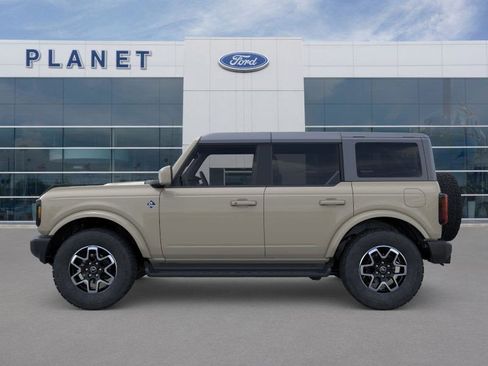 New 2025 Ford Bronco Outer Banks image 3