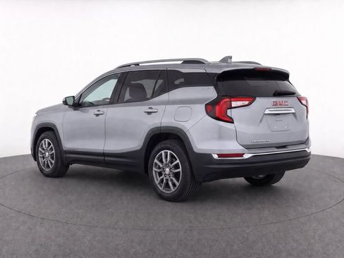 Used 2024 GMC Terrain SLT w/ Infotainment Package II FWD image 7