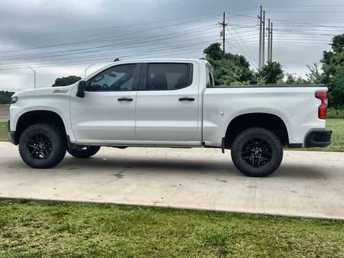 Used 2020 Chevrolet Silverado 1500 LT Trail Boss AWD/4WD image 4