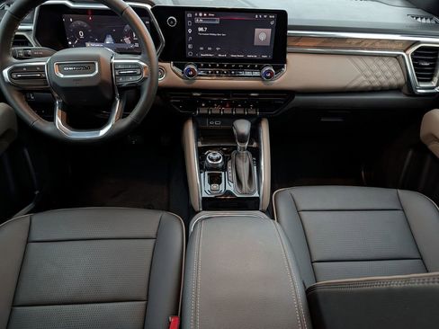 Used 2026 GMC Canyon Denali AWD/4WD image 11