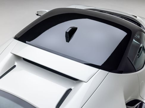 Certified 2023 Ferrari SF90 Stradale Coupe image 18