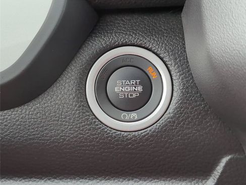 Used 2024 RAM 1500 Rebel AWD/4WD image 19