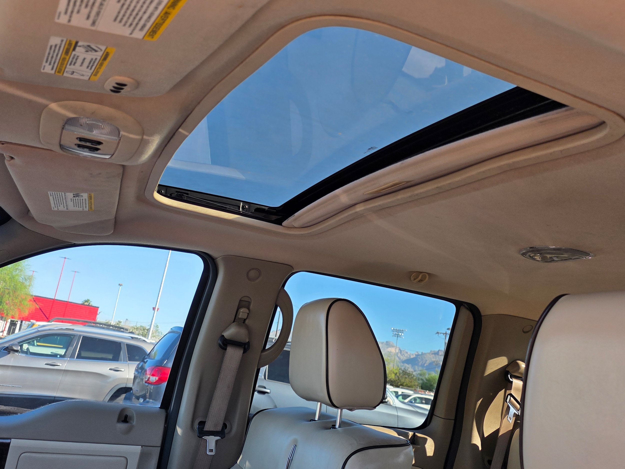 Used 2008 Lincoln Mark LT 2WD image 16