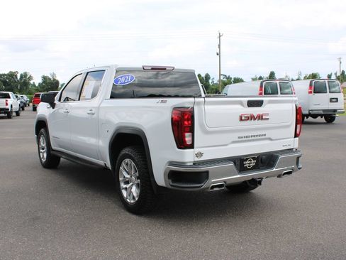 Used 2021 GMC Sierra 1500 SLE w/ X31 Off-Road Package AWD/4WD image 7