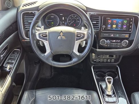Used 2018 Mitsubishi Outlander SEL AWD/4WD image 11