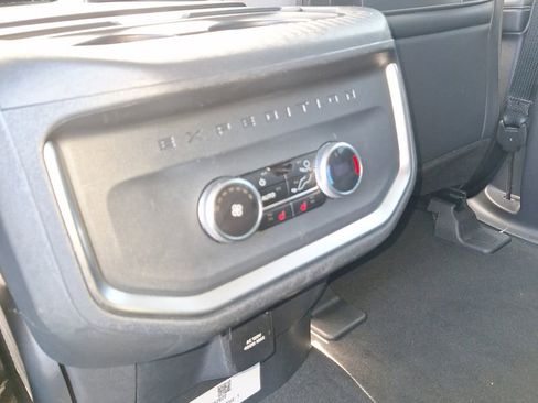 Used 2025 Ford Expedition Max Platinum image 18