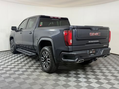 Used 2022 GMC Sierra 1500 AT4 w/ AT4 Premium Package AWD/4WD image 3