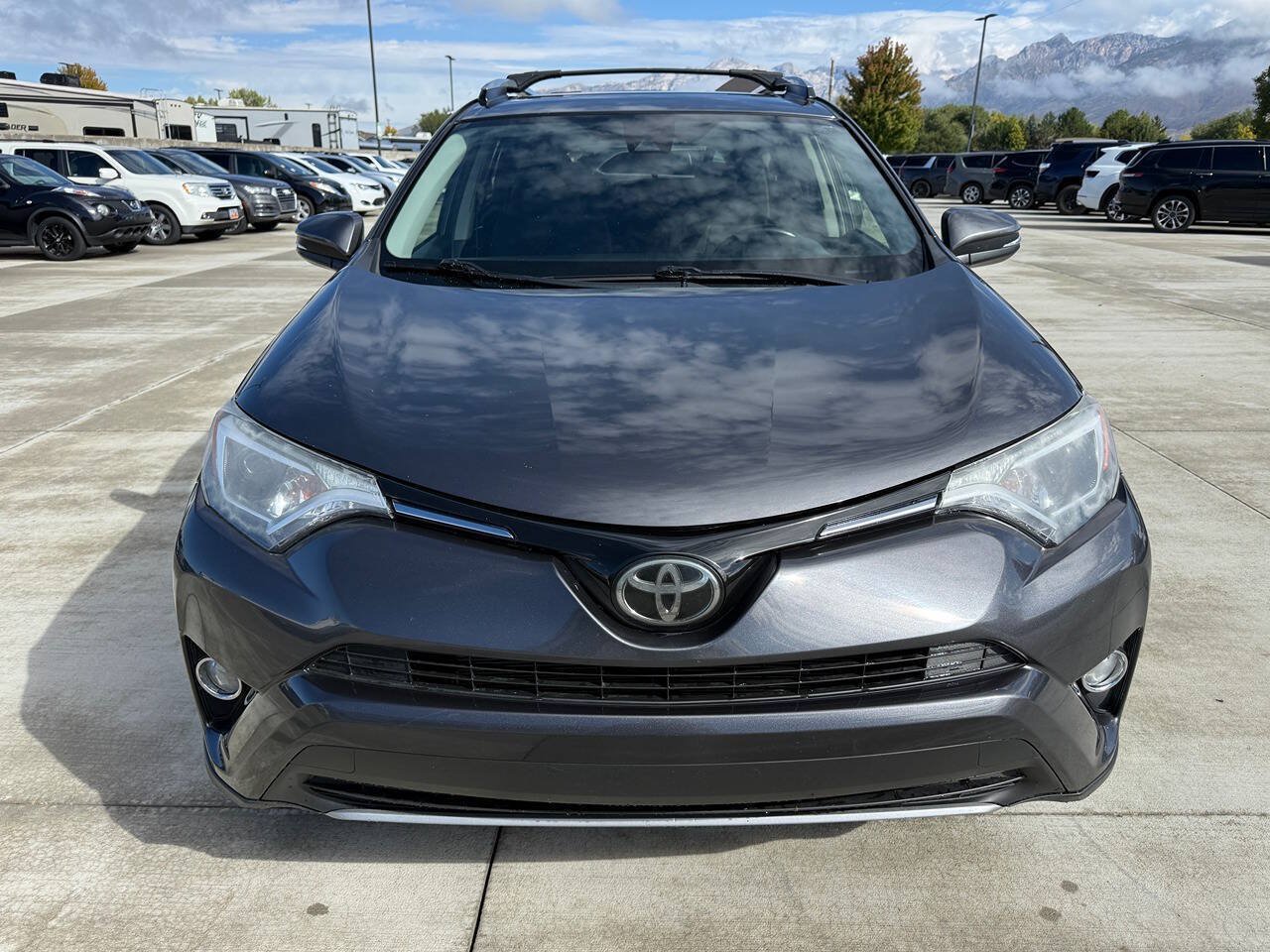 Used 2018 Toyota RAV4 XLE w/ Plus Extra Value Package AWD/4WD image 8